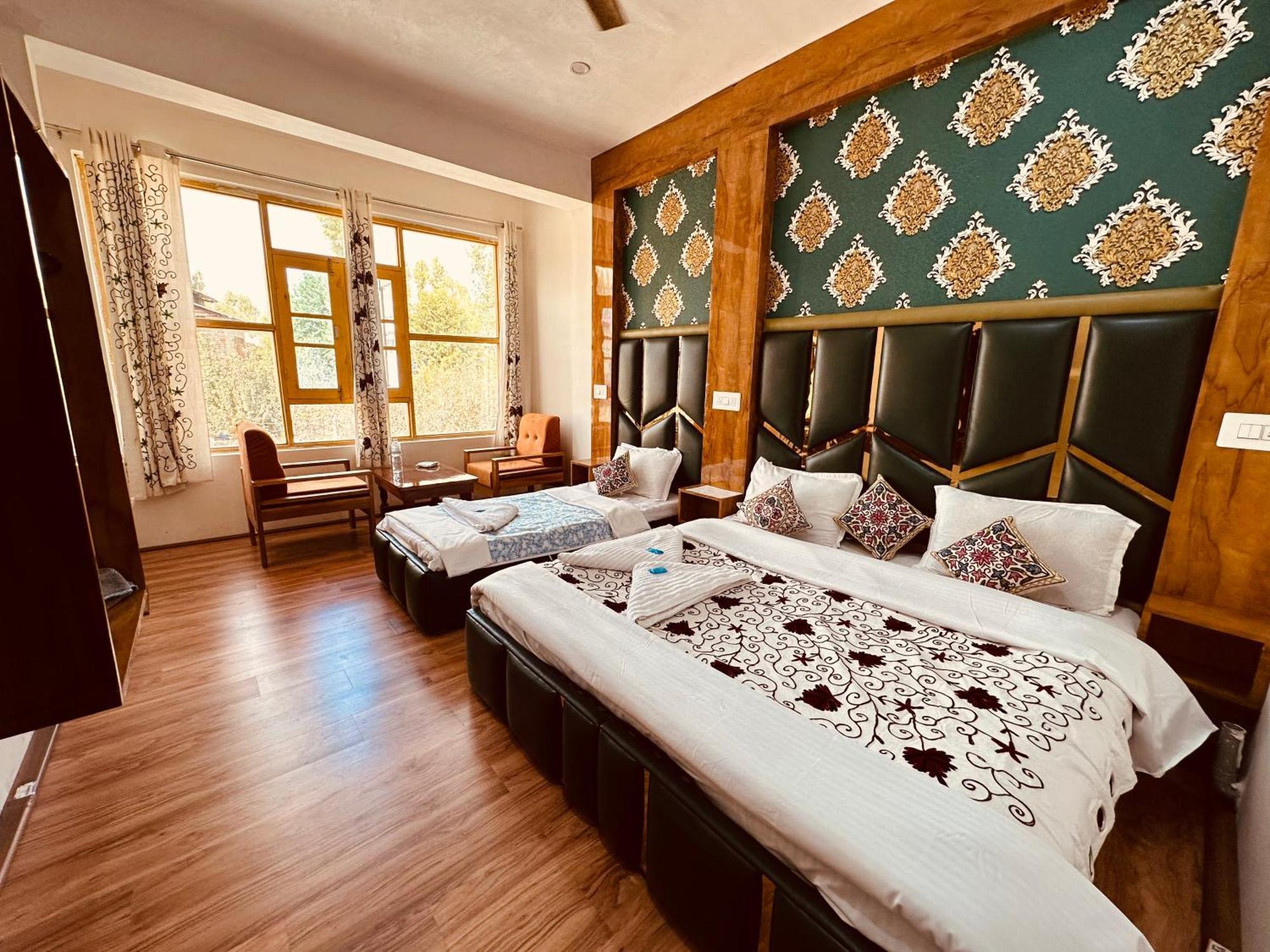 Hotel Gulmarg GS Residency Exterior foto