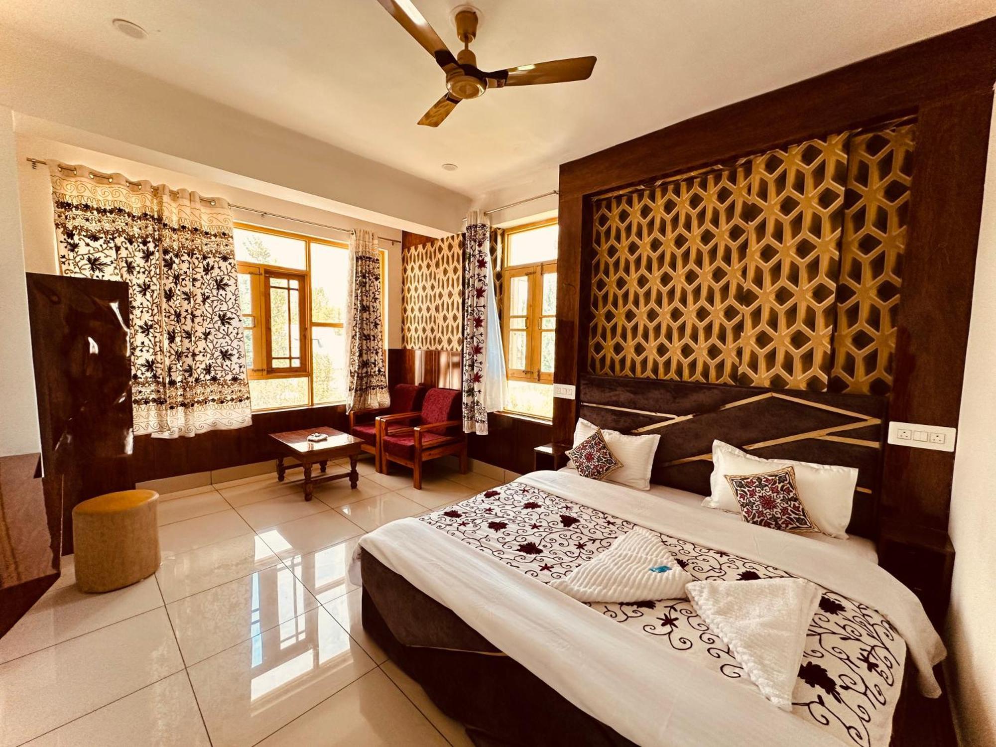 Hotel Gulmarg GS Residency Exterior foto